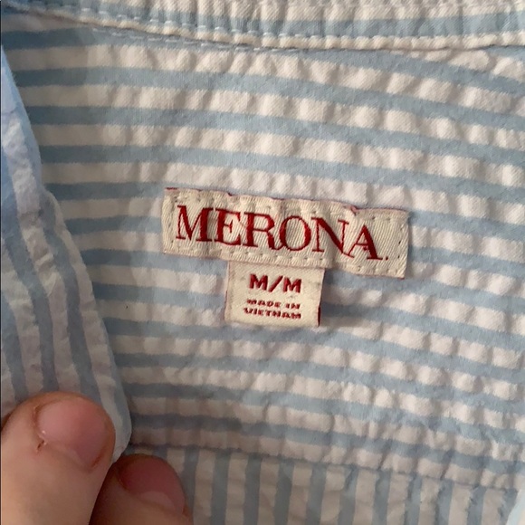 2 casual button downs - Picture 2 of 4